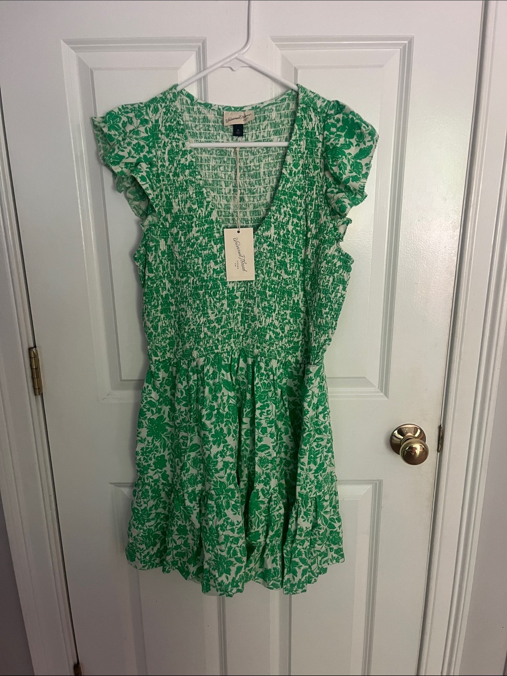 Universal thread new dress
